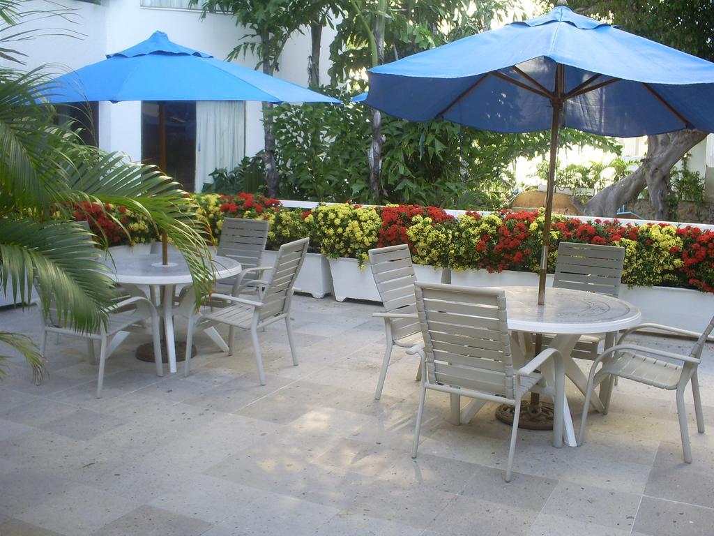 Hotel Acapulco Malibu Exterior photo